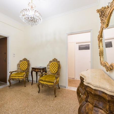 Victoria Queens Palace Apartments Atenas Exterior foto